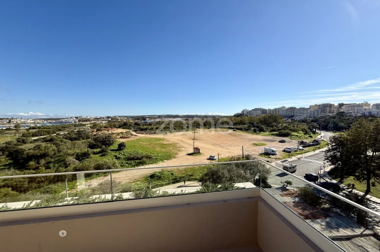 Apartamento T3 para Venda em Portimão Foto 5