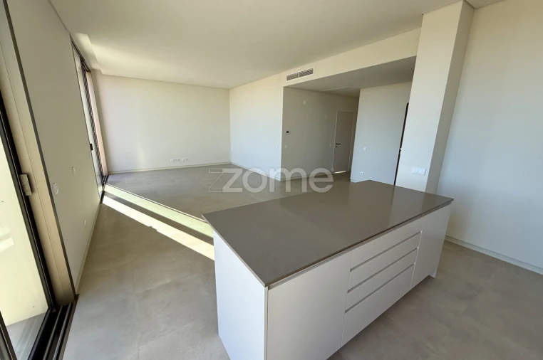 Apartamento T3 para Venda em Portimão Foto 6