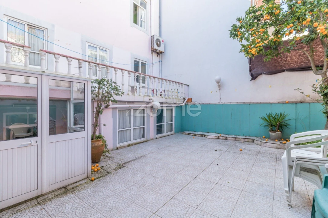 Prédio para Venda em Buarcos Foto 4