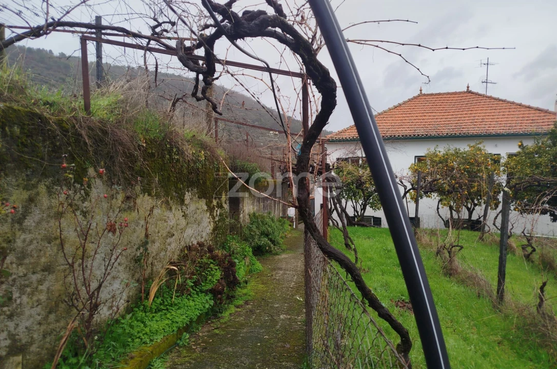 Moradia T5 para Venda em Sobral Pichorro e Fuinhas Foto 40