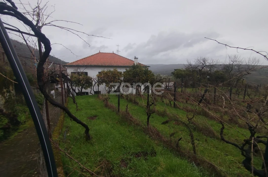 Moradia T5 para Venda em Sobral Pichorro e Fuinhas Foto 44