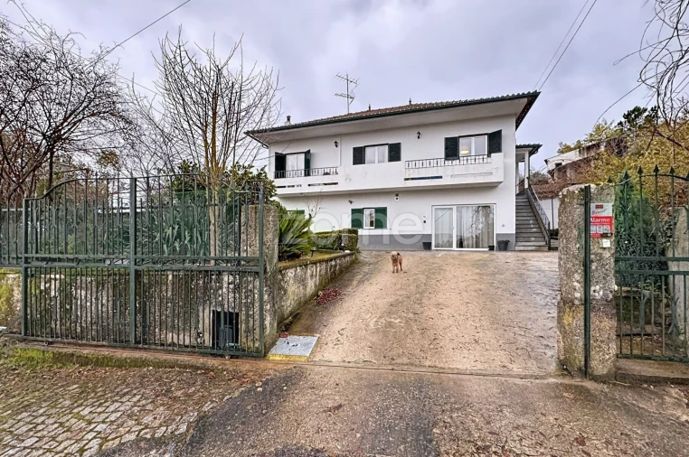 Moradia T5 para Venda em Sobral Pichorro e Fuinhas Foto 31