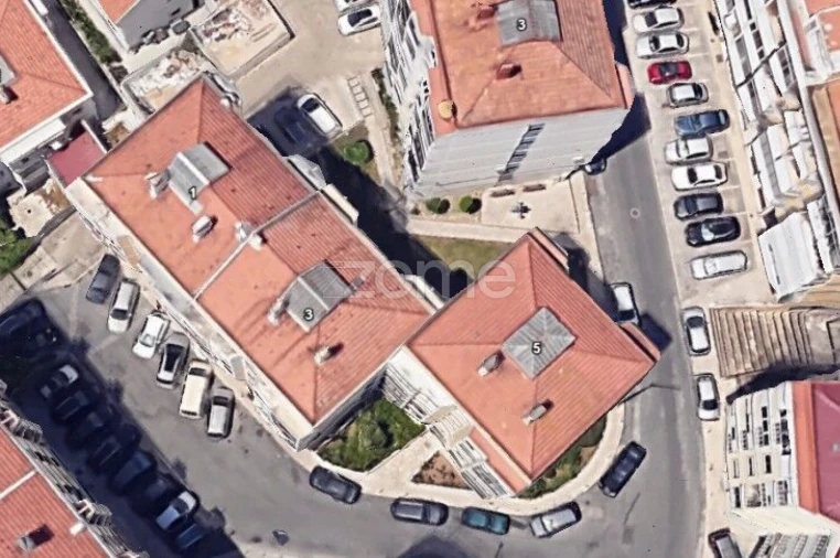 Apartamento T2 para Venda em Póvoa de Santo Adrião e Olival Basto Foto 14