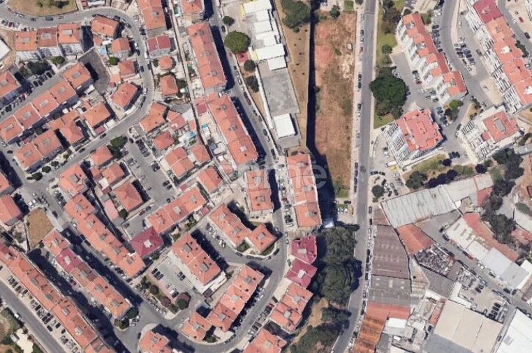 Apartamento T2 para Venda em Póvoa de Santo Adrião e Olival Basto Foto 16