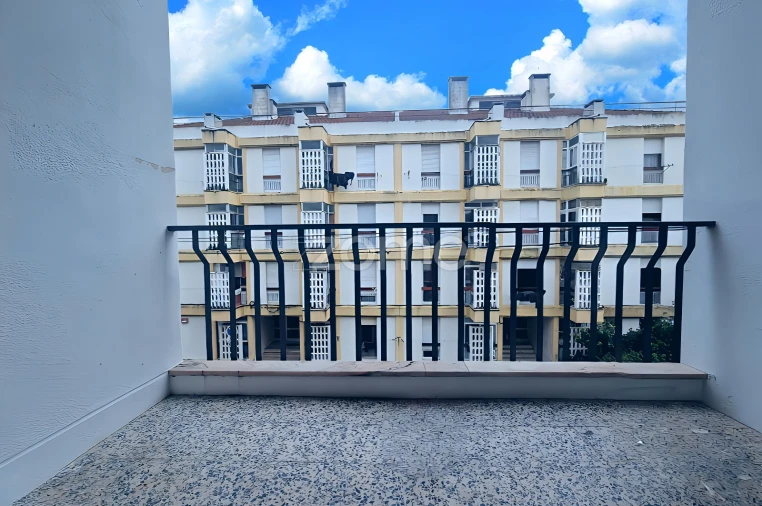 Apartamento T2 para Venda em Póvoa de Santo Adrião e Olival Basto Foto 3