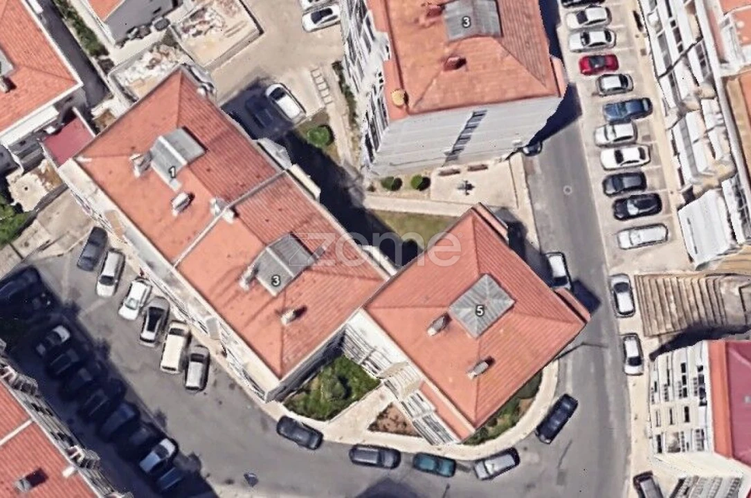 Apartamento T2 para Venda em Póvoa de Santo Adrião e Olival Basto Foto 14