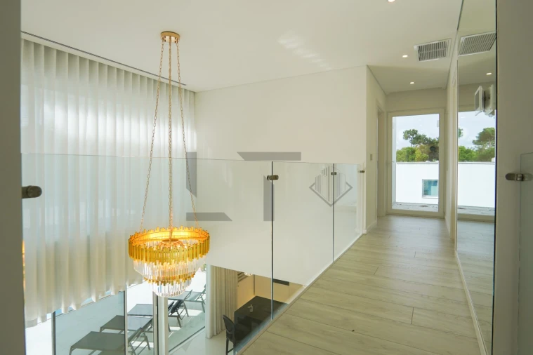 Moradia T4 para Arrendamento em Charneca de Caparica e Sobreda Foto 54