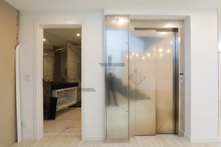 Moradia T4 para Arrendamento em Charneca de Caparica e Sobreda Foto 75