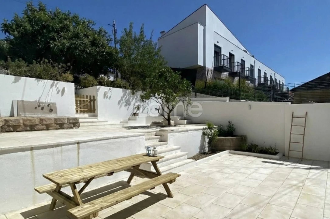 Apartamento T2 para Venda em São Domingos de Rana Foto 2