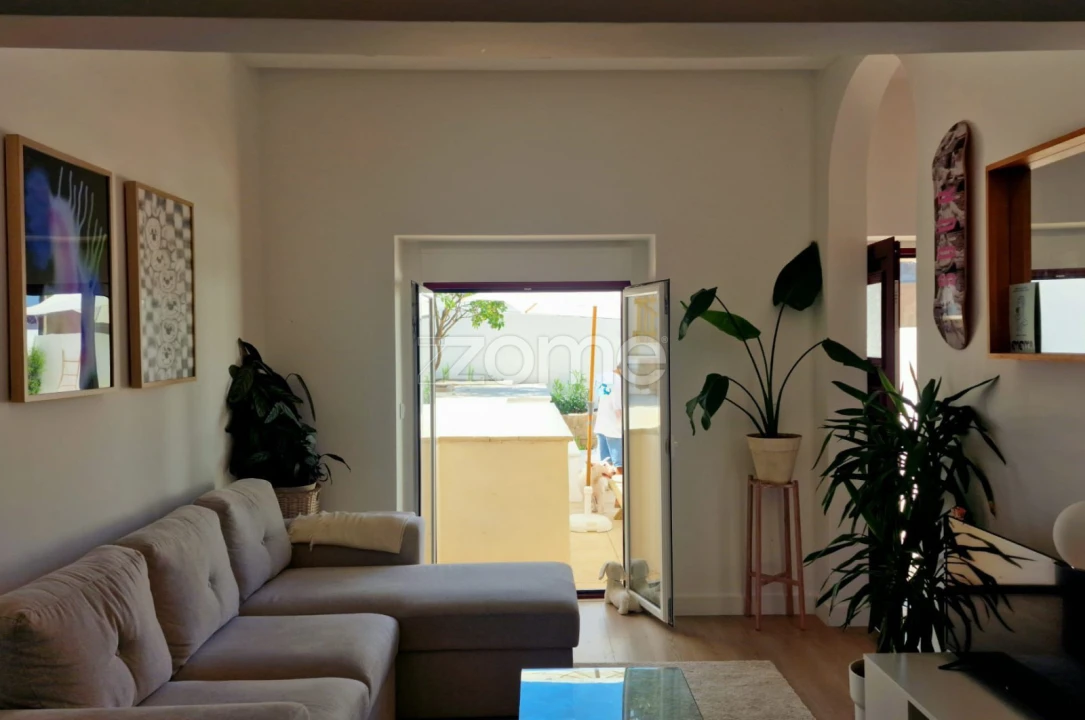 Apartamento T2 para Venda em São Domingos de Rana Foto 4