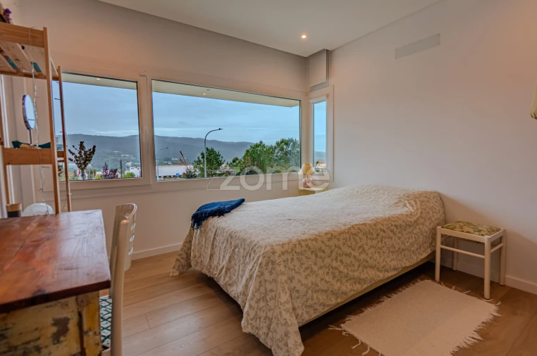 Moradia T6 para Venda em Santa Maria e São Miguel, São Martinho, São Pedro Penaferrim Foto 24