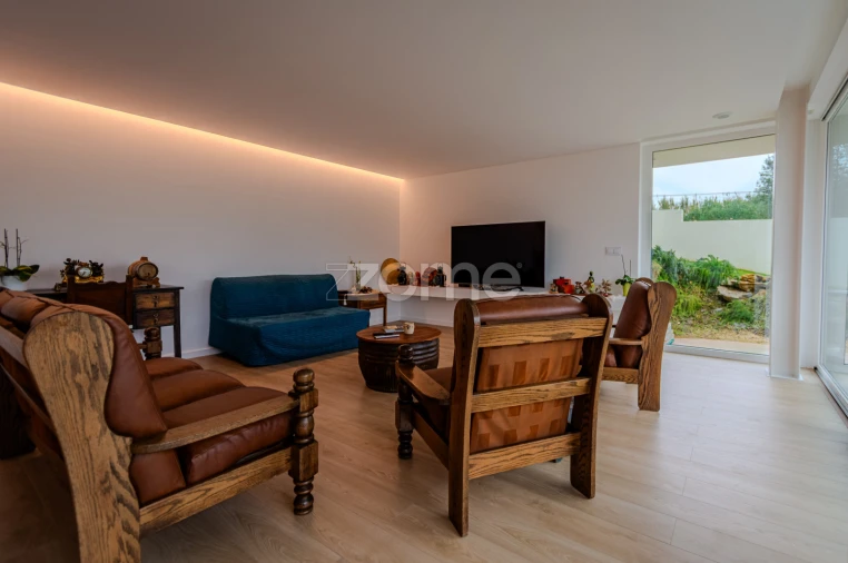 Moradia T6 para Venda em Santa Maria e São Miguel, São Martinho, São Pedro Penaferrim Foto 21