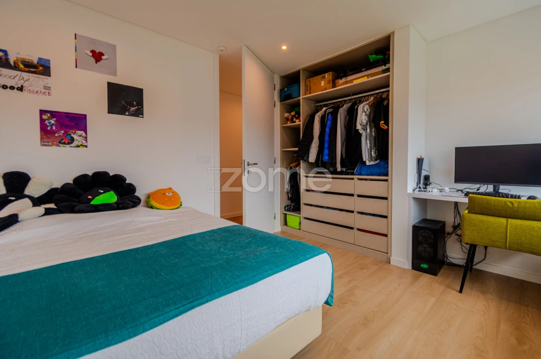 Moradia T6 para Venda em Santa Maria e São Miguel, São Martinho, São Pedro Penaferrim Foto 40