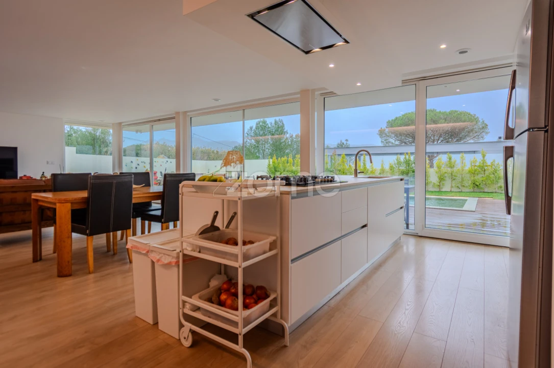 Moradia T6 para Venda em Santa Maria e São Miguel, São Martinho, São Pedro Penaferrim Foto 12