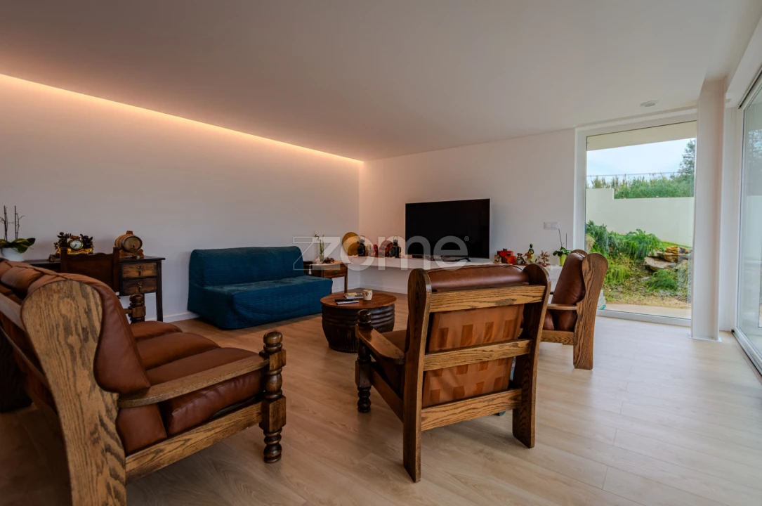 Moradia T6 para Venda em Santa Maria e São Miguel, São Martinho, São Pedro Penaferrim Foto 21