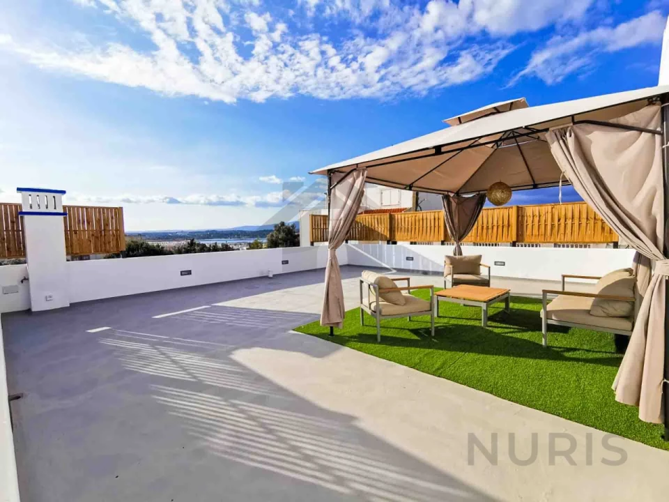 Moradia T2 para Venda em Estômbar e Parchal Foto 1