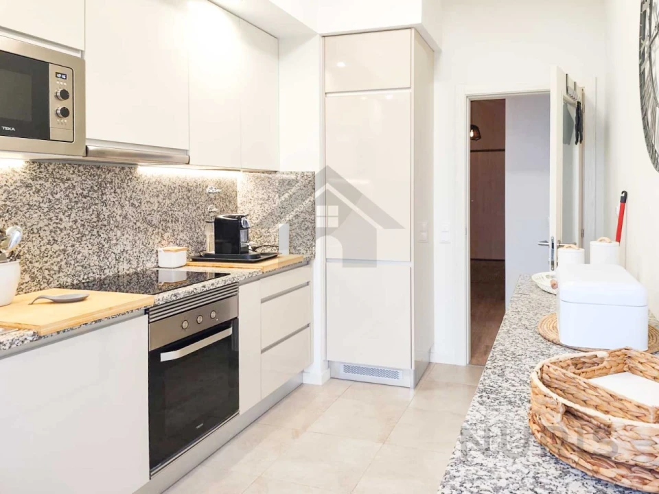 Apartamento T4 para Venda em Portimão Foto 5