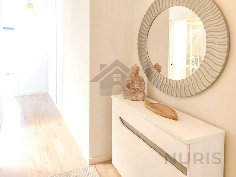 Apartamento T4 para Venda em Portimão Foto 7