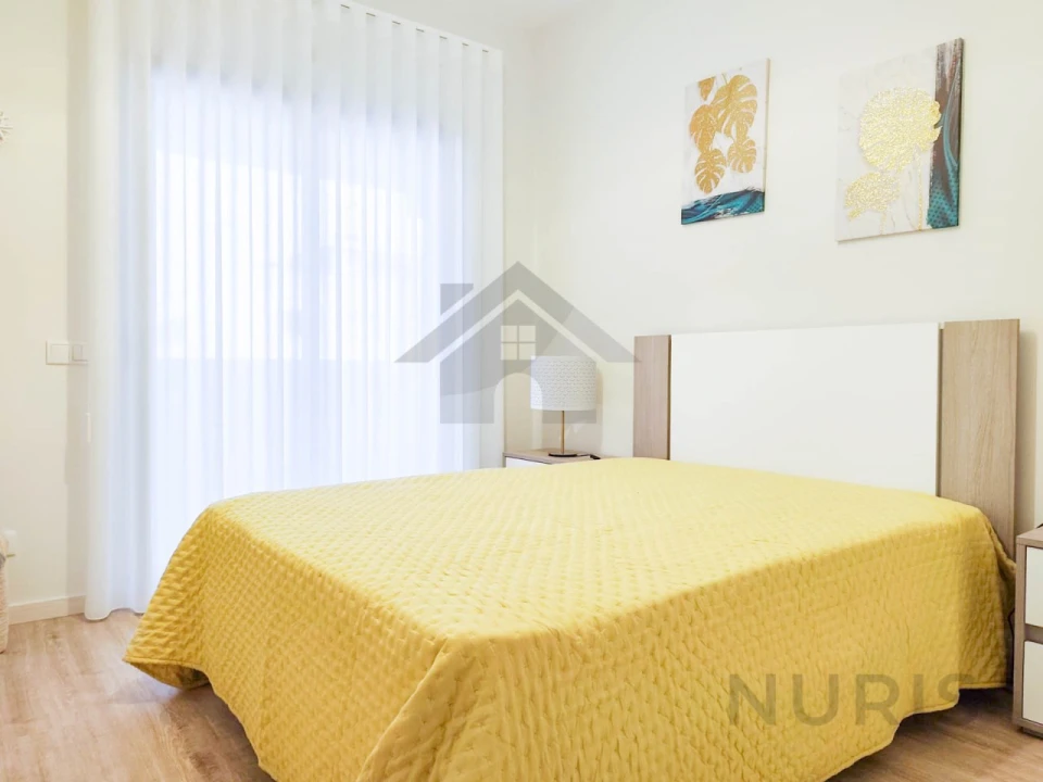 Apartamento T4 para Venda em Portimão Foto 9