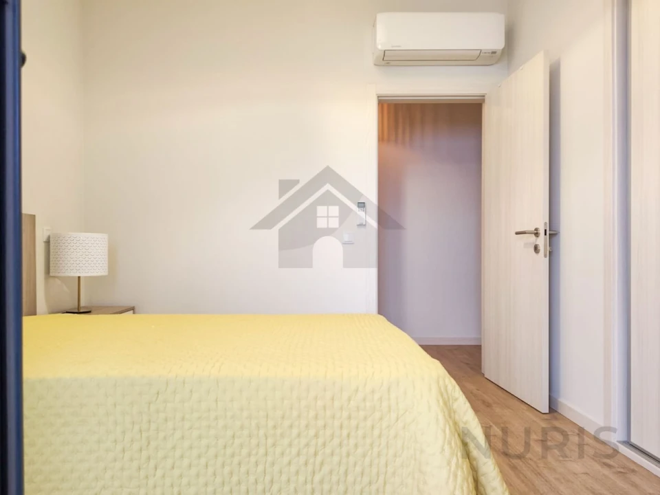 Apartamento T4 para Venda em Portimão Foto 10