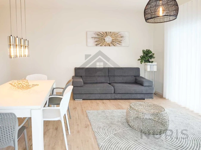 Apartamento T4 para Venda em Portimão Foto 2