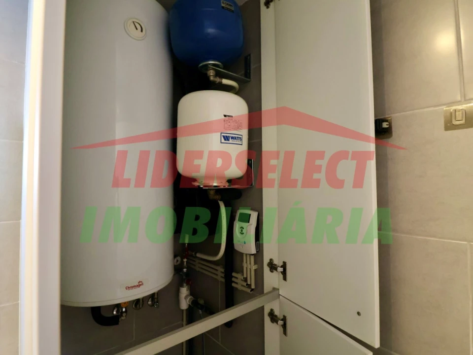 Apartamento T1 para Venda em Santa Maria, São Pedro e Matacães Foto 10