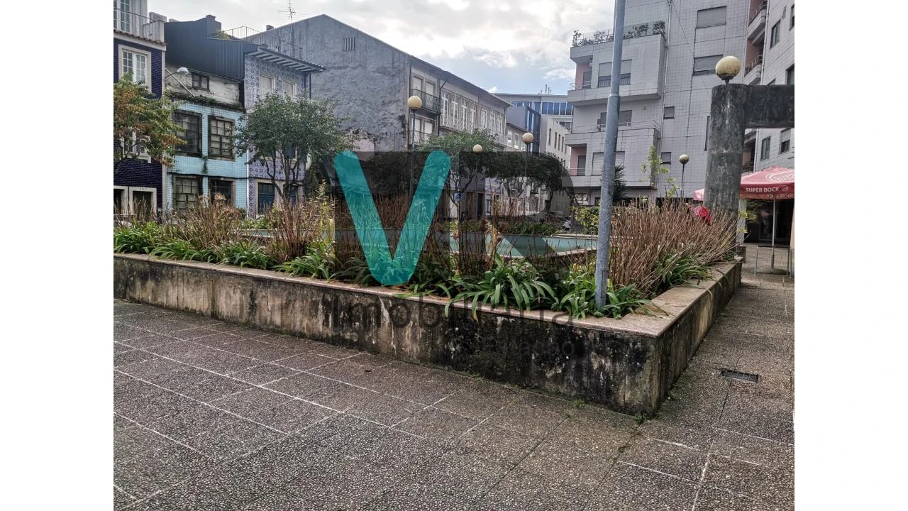 Negócio para Arrendamento em Braga (Maximinos, Sé e Cividade) Foto 4