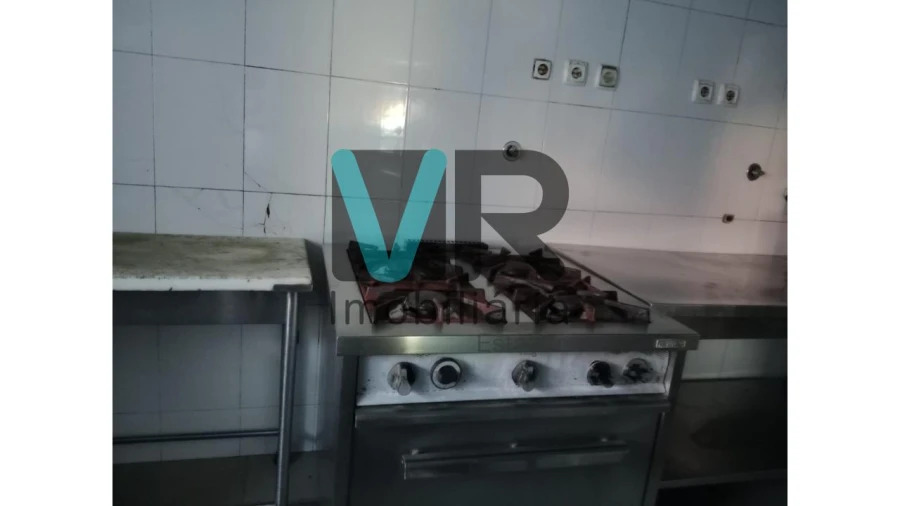 Moradia T3 para Venda em Carvalhas Foto 9