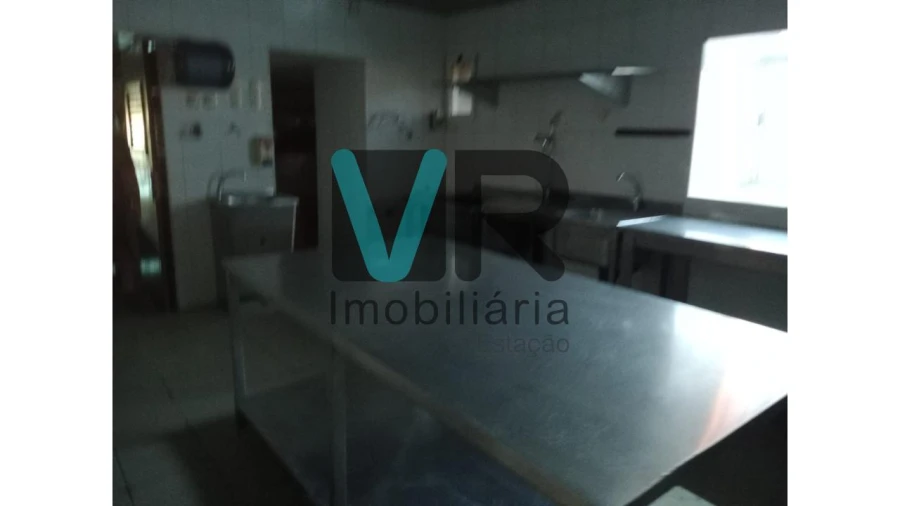 Moradia T3 para Venda em Carvalhas Foto 13