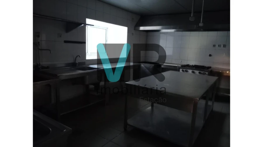 Moradia T3 para Venda em Carvalhas Foto 17