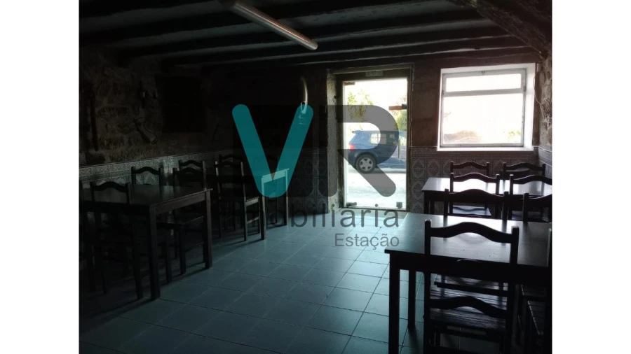 Moradia T3 para Venda em Carvalhas Foto 21