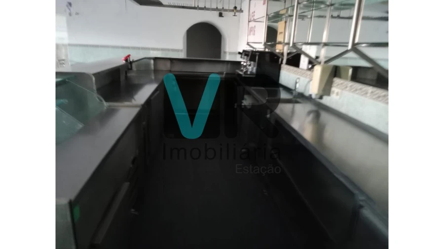 Moradia T3 para Venda em Carvalhas Foto 23