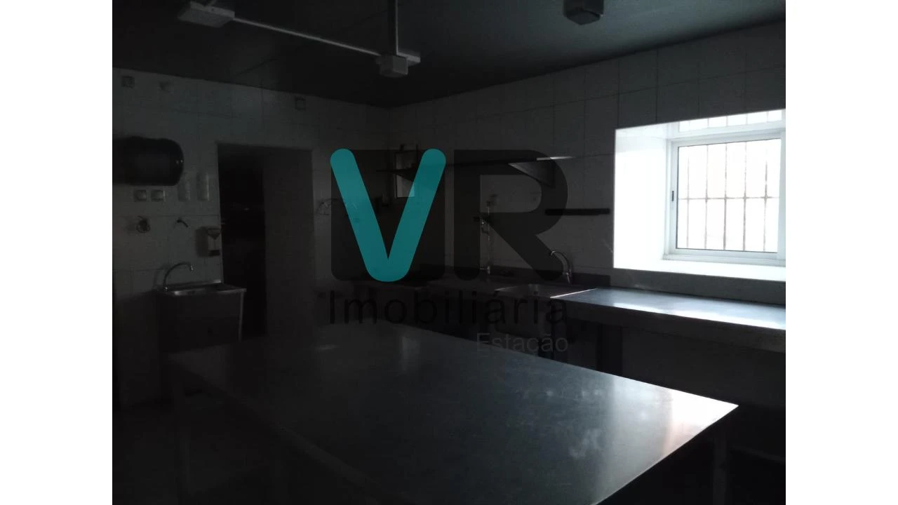 Moradia T3 para Venda em Carvalhas Foto 14