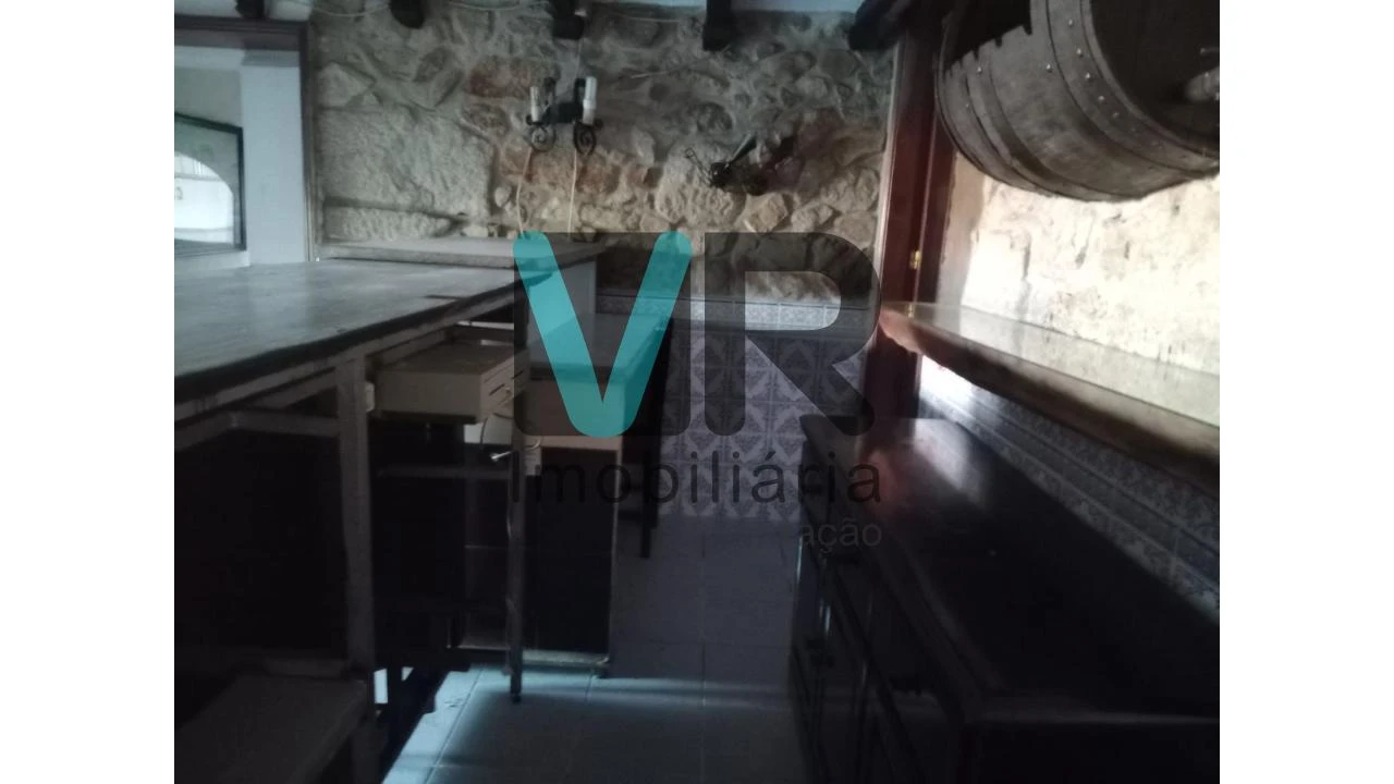 Moradia T3 para Venda em Carvalhas Foto 19