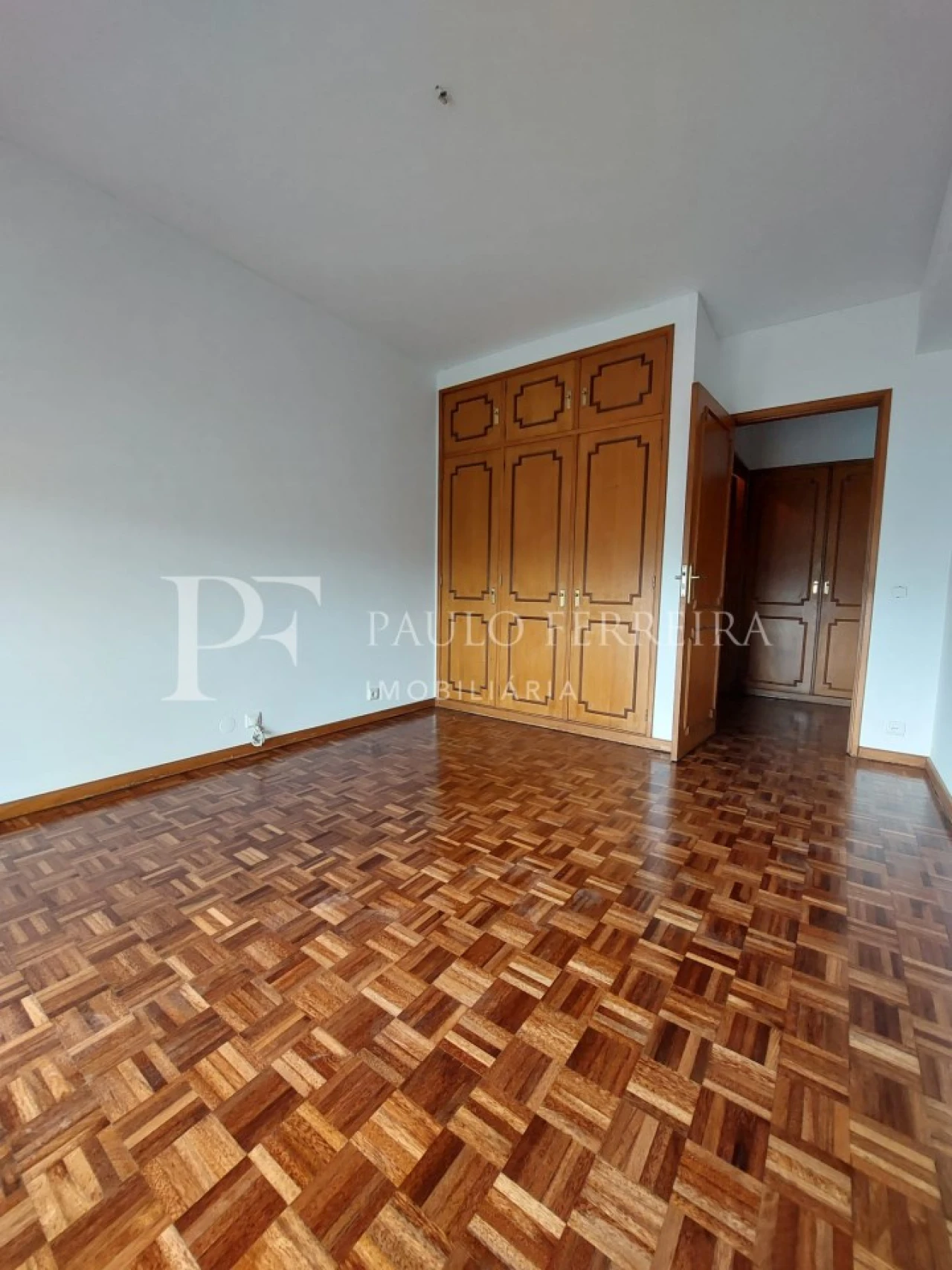 Apartamento T3 para Arrendamento em Braga (São José de São Lázaro e São João do Souto) Foto 9