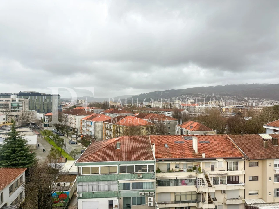 Apartamento T3 para Arrendamento em Braga (São José de São Lázaro e São João do Souto) Foto 7