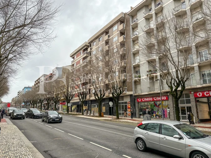 Apartamento T3 para Arrendamento em Braga (São José de São Lázaro e São João do Souto) Foto 3