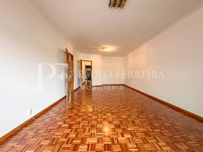 Apartamento T3 para Arrendamento em Braga (São José de São Lázaro e São João do Souto) Foto 4
