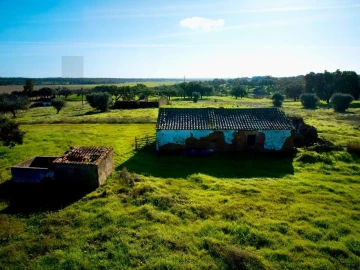 Quinta T5 para Venda em São Domingos e Vale de Água