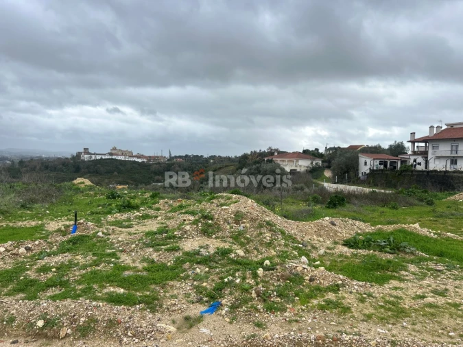 Terreno para Venda em São João Baptista e Santa Maria dos Olivais Foto 3