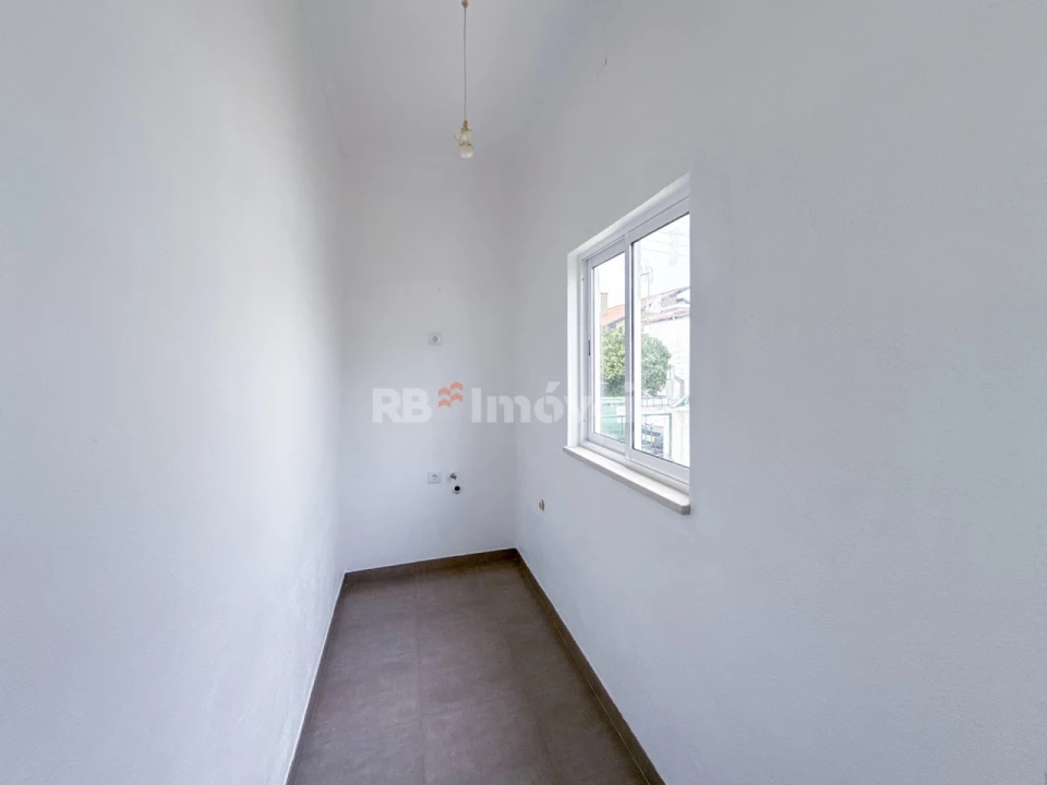 Moradia T2 para Venda em Atalaia Foto 5