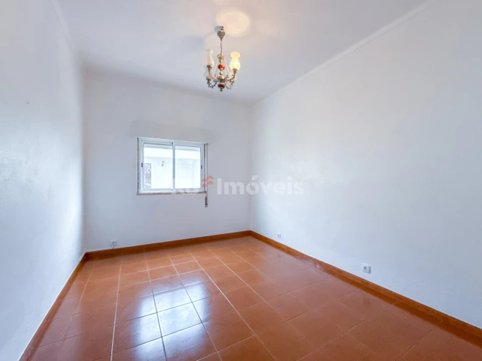 Moradia T2 para Venda em Atalaia Foto 12