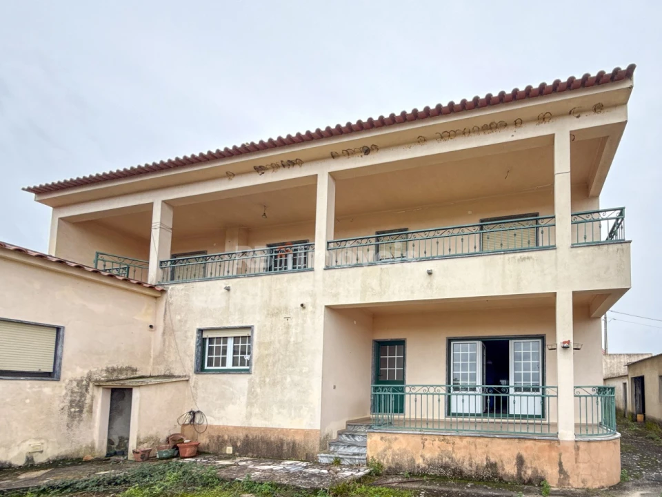 Moradia T6 para Venda em Tramagal Foto 2