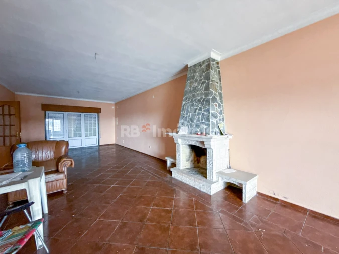 Moradia T6 para Venda em Tramagal Foto 3