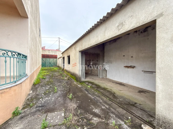 Moradia T6 para Venda em Tramagal Foto 33