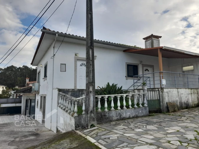 Moradia T3 para Venda em Carvalhas Foto 16