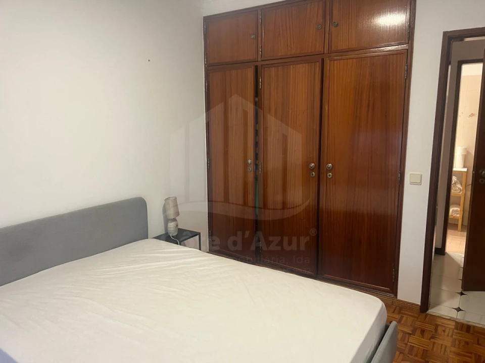 Apartamento T1 para Venda em Charneca de Caparica e Sobreda Foto 9