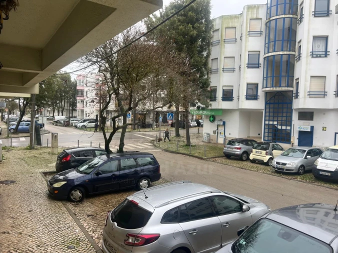 Apartamento T1 para Venda em Charneca de Caparica e Sobreda Foto 13