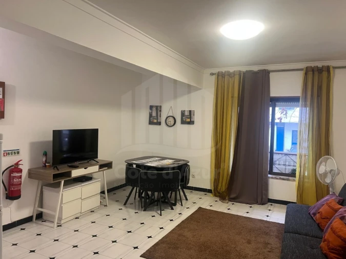 Apartamento T1 para Venda em Charneca de Caparica e Sobreda Foto 1