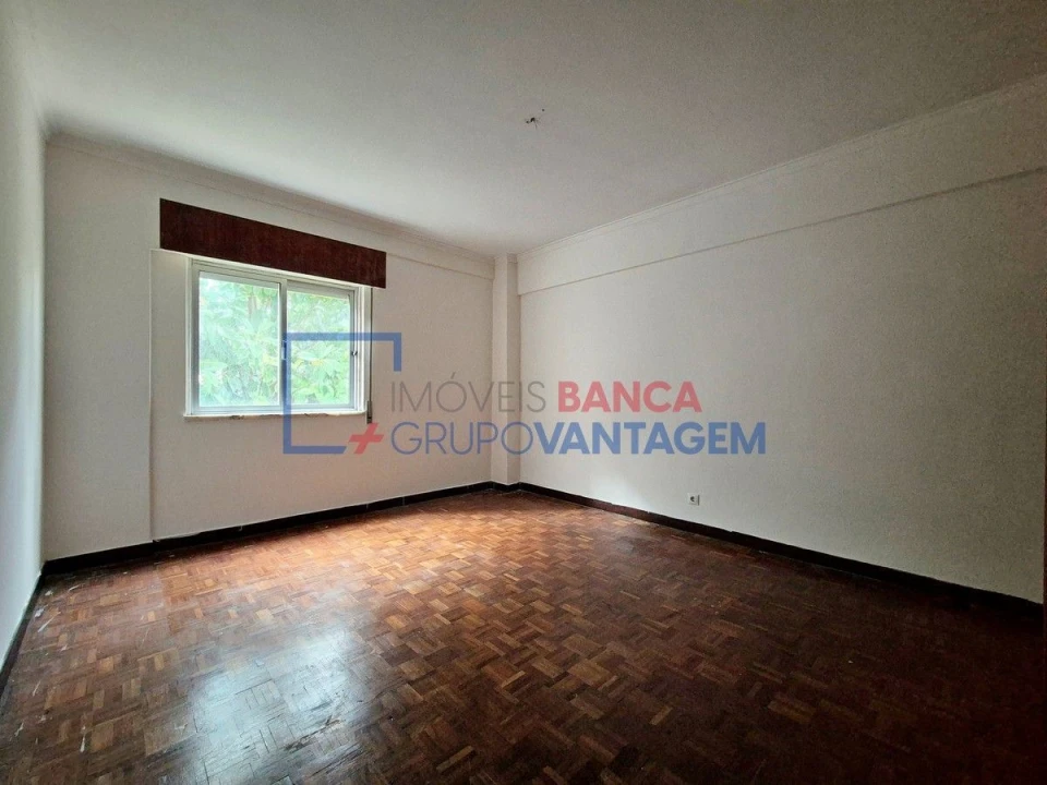 Apartamento T3 para Venda em Rio de Mouro Foto 6